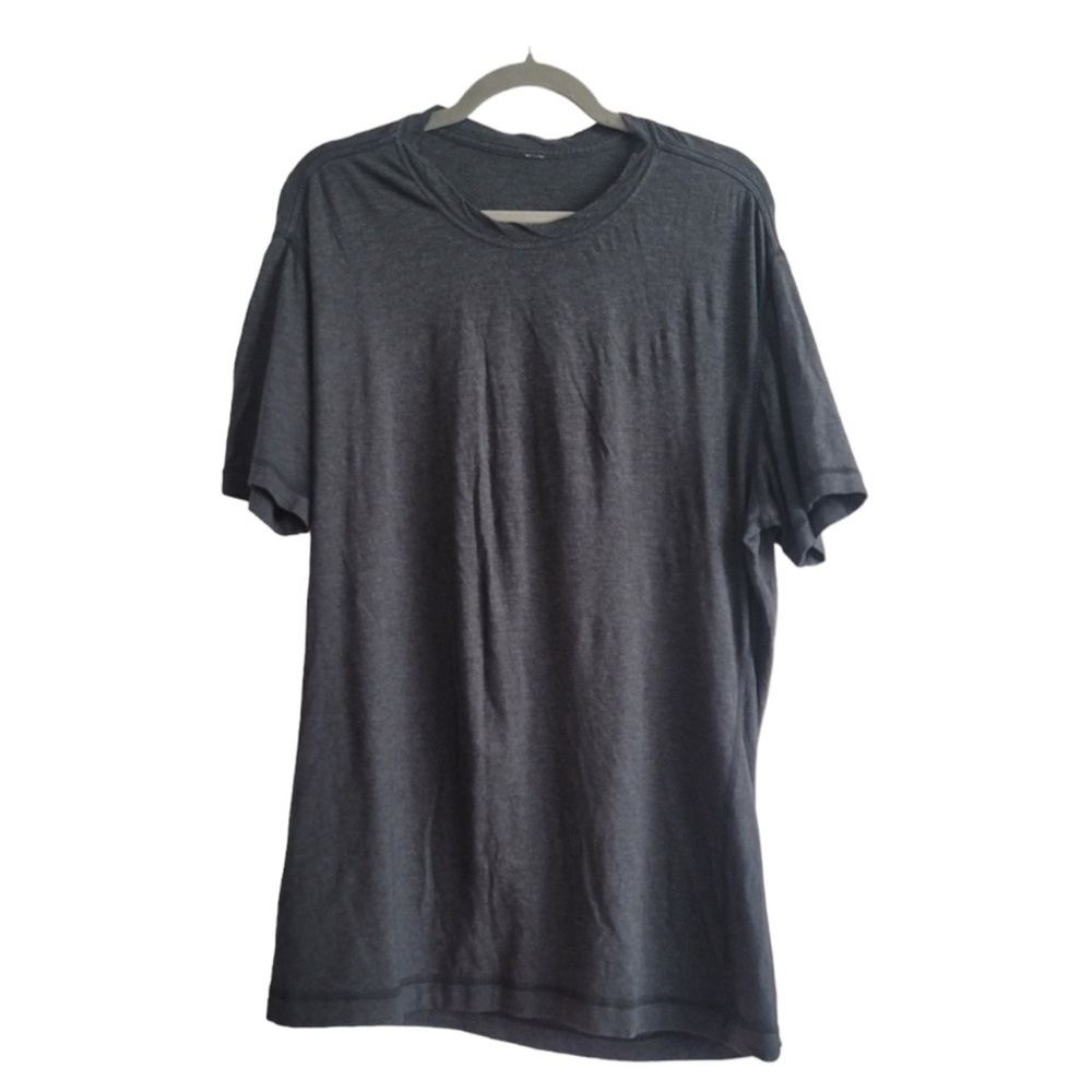 Lululemon Men XL Charcoal Gray Short Sleeve Shirt